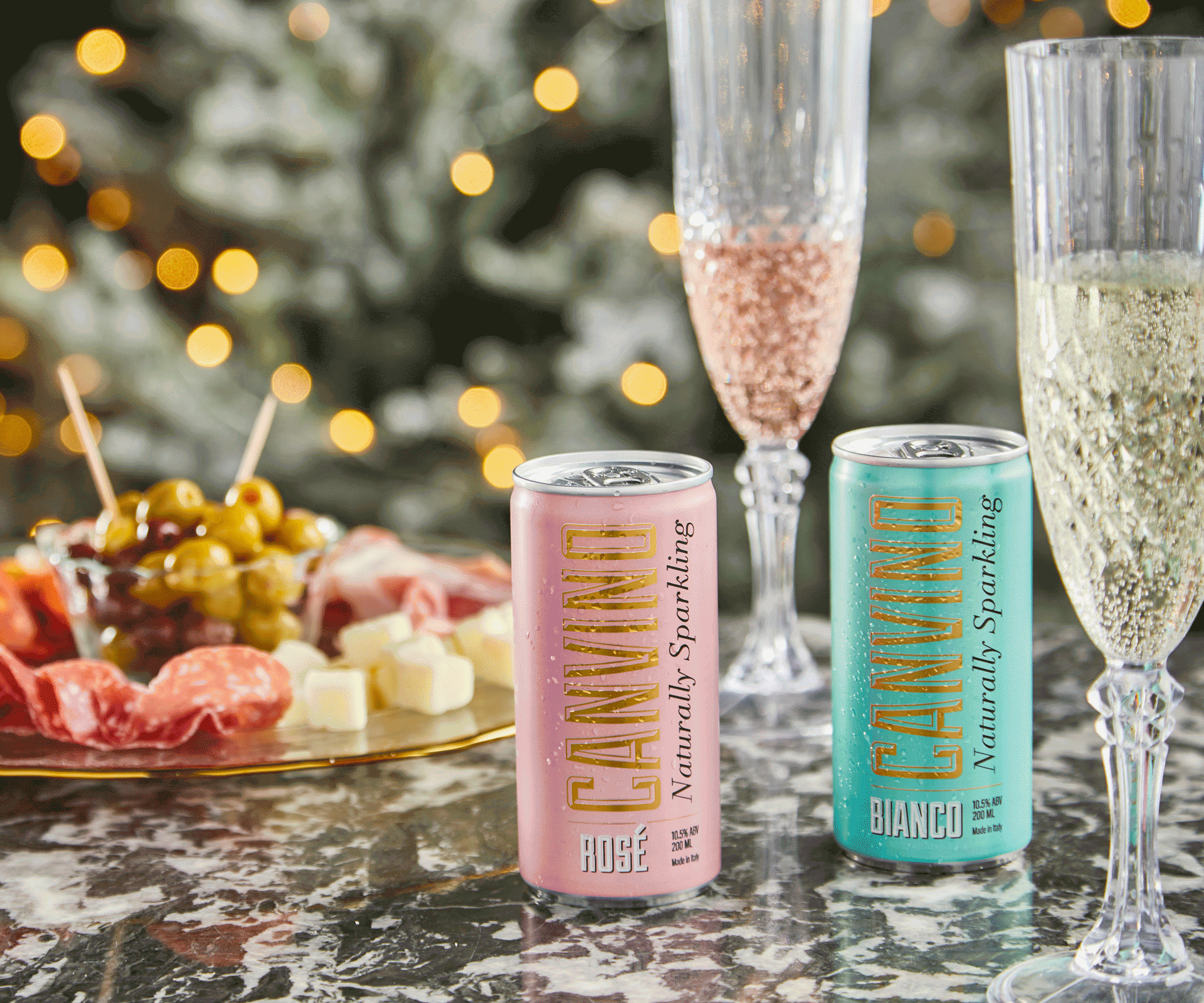 Canvino Bianco and Rosé accompanied by Olives and Grapes